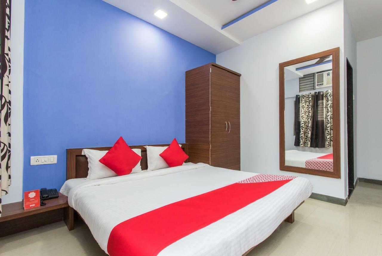 Oyo 17161 Hotel Mahalaxmi อุจเจน ภายนอก รูปภาพ